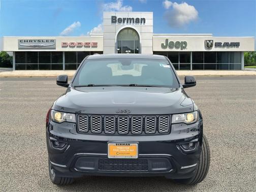2022 Jeep Grand Cherokee Laredo