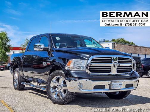 Brilliant Black Crystal Pearlcoat 2017 RAM 1500 Big Horn
