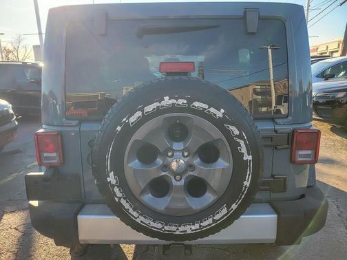 2014 Jeep Wrangler Unlimited Sahara