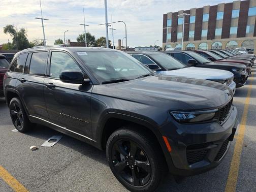 2025 Jeep Grand Cherokee Altitude
