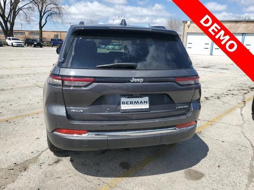2025 Jeep Grand Cherokee Laredo