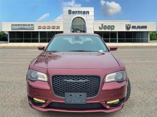 2022 Chrysler 300 Touring