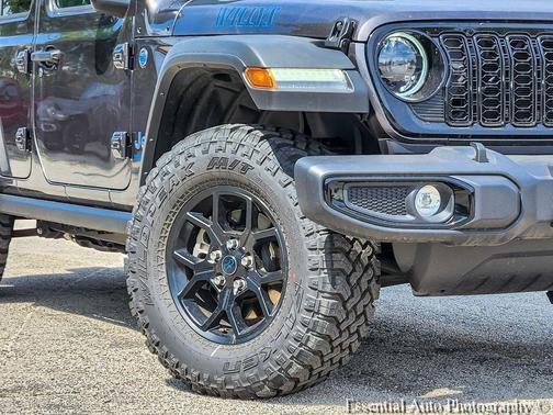 Granite Crystal Metallic Clearcoat 2025 Jeep Wrangler 4xe Willys