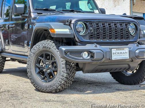 Granite Crystal Metallic Clearcoat 2025 Jeep Wrangler 4xe Willys