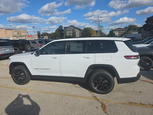 2025 Jeep Grand Cherokee L Altitude