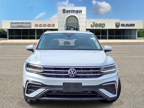 Opal White 2023 Volkswagen Tiguan 2.0T SE 4MOTION