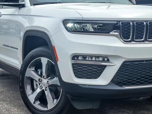 2022 Jeep Grand Cherokee 4xe Base