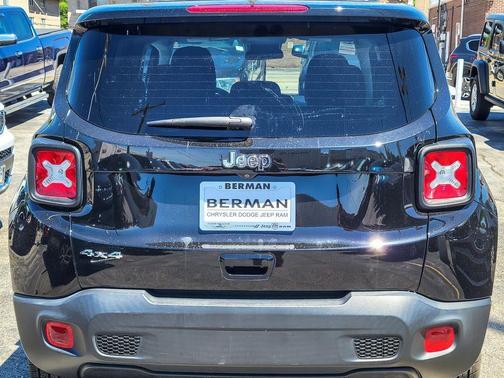 Black Clearcoat 2021 Jeep Renegade Sport