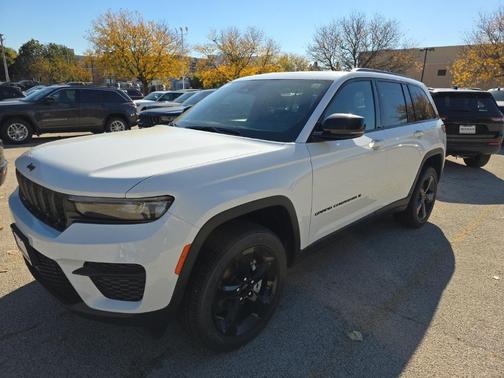 2025 Jeep Grand Cherokee Altitude