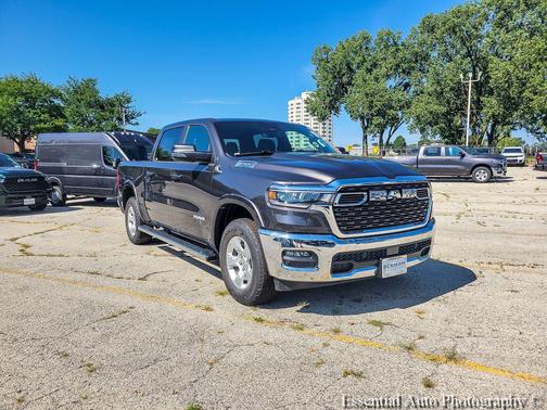 Granite Crystal Metallic Clearcoat 2026 RAM 1500 Big Horn/Lone Star