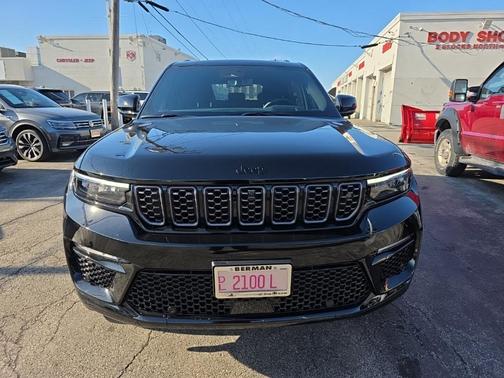 2025 Jeep Grand Cherokee Summit