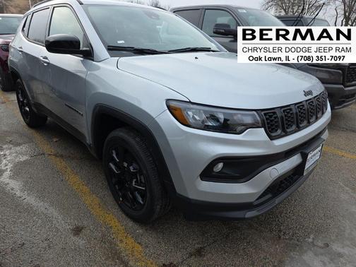 Silver Zynith Metallic Clearcoat 2026 Jeep Compass Latitude