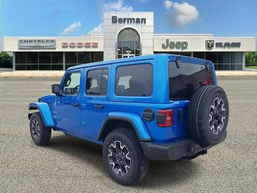 2024 Jeep Wrangler 4-Door Sahara 4x4