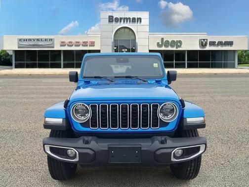 2024 Jeep Wrangler 4-Door Sahara 4x4