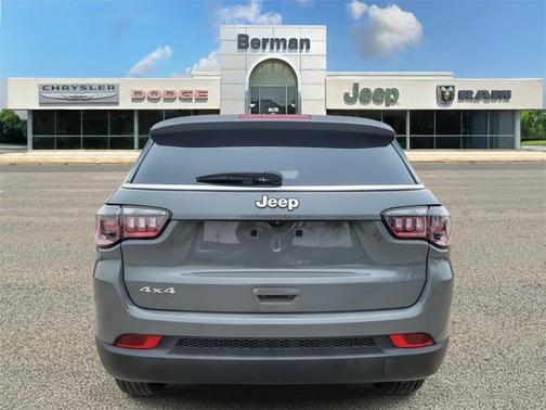 2023 Jeep Compass Sport