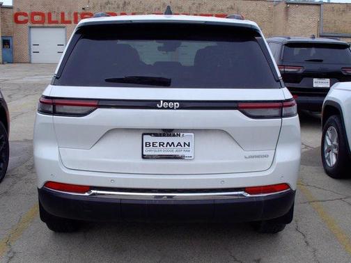 2025 Jeep Grand Cherokee Laredo
