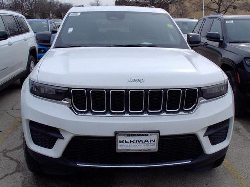 2025 Jeep Grand Cherokee Laredo