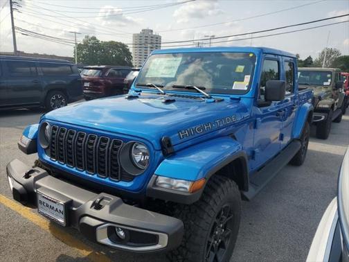 2025 Jeep Gladiator Sport