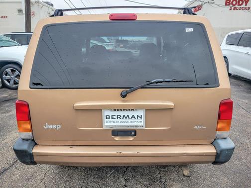 1999 Jeep Cherokee Sport 4WD