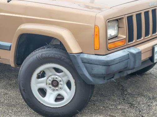 1999 Jeep Cherokee Sport 4WD