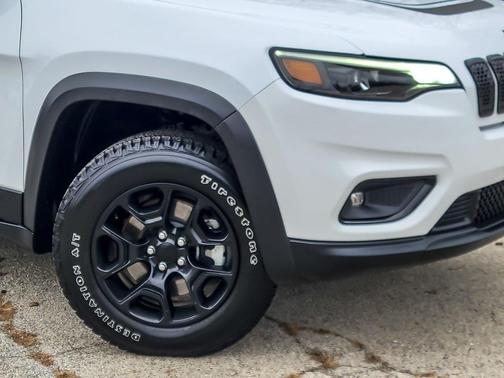 2022 Jeep Cherokee X 4x4