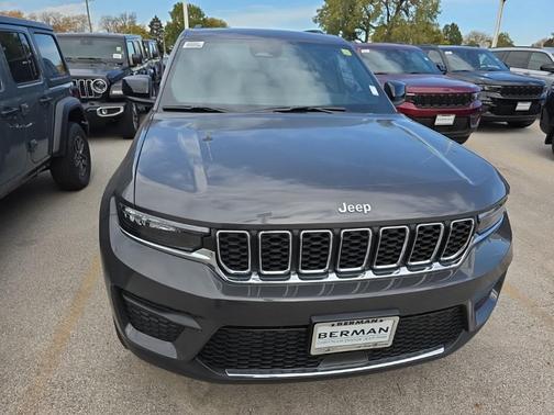 2025 Jeep Grand Cherokee Laredo