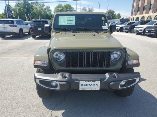 2025 Jeep Gladiator Sport