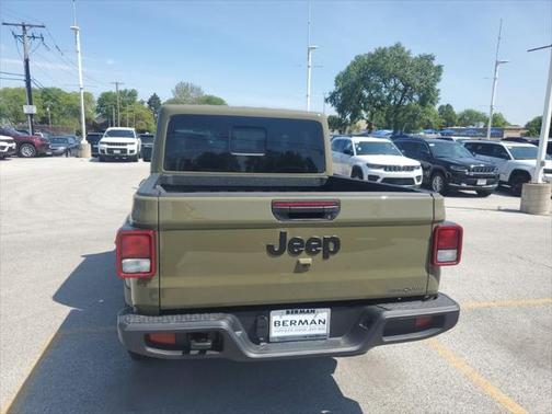 2025 Jeep Gladiator Sport