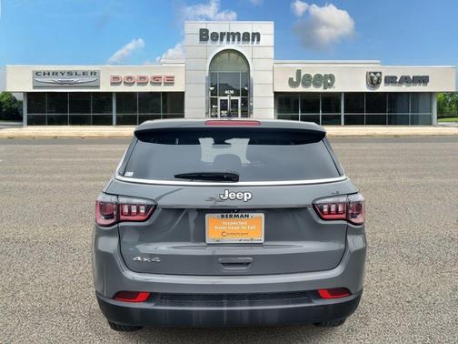 2023 Jeep Compass Sport