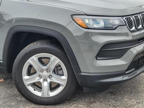 2023 Jeep Compass Sport