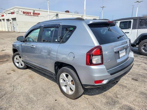 Billet Silver Metallic Clearcoat 2014 Jeep Compass Latitude
