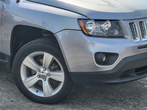 Billet Silver Metallic Clearcoat 2014 Jeep Compass Latitude