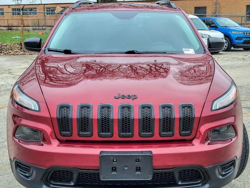 Deep Cherry Red Crystal Pearlcoat 2016 Jeep Cherokee Altitude