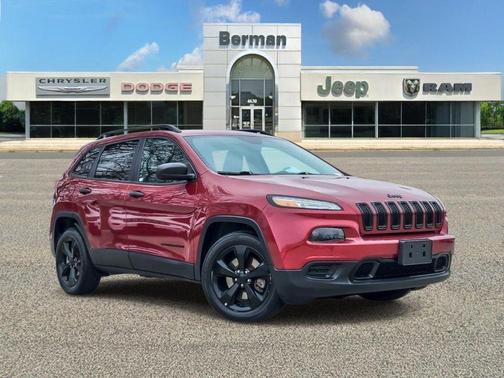Deep Cherry Red Crystal Pearlcoat 2016 Jeep Cherokee Altitude