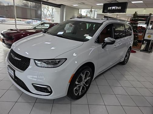 2026 Chrysler Pacifica L