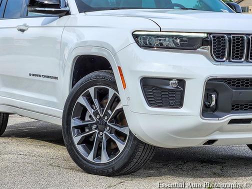 Bright White Clearcoat 2022 Jeep Grand Cherokee Overland