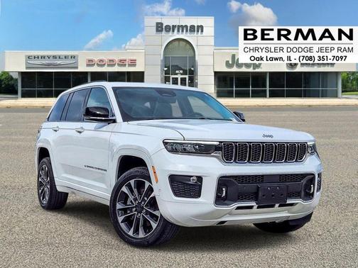 Bright White Clearcoat 2022 Jeep Grand Cherokee Overland