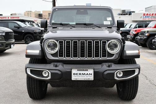 2026 Jeep Wrangler 4-Door Sahara 4x4