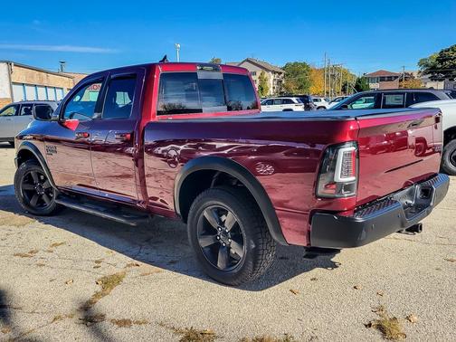 2019 RAM 1500 Classic Warlock Quad Cab 4x4 6'4' Box