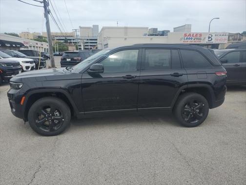 2025 Jeep Grand Cherokee Altitude