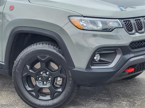 2023 Jeep Compass Trailhawk