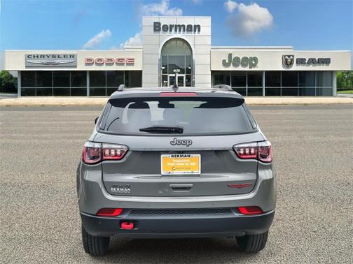 2023 Jeep Compass Trailhawk