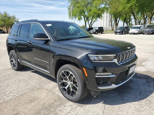 2025 Jeep Grand Cherokee Summit
