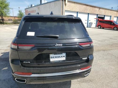 2025 Jeep Grand Cherokee Summit