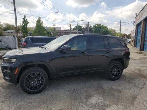 2025 Jeep Grand Cherokee Summit
