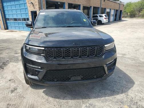 2025 Jeep Grand Cherokee Summit