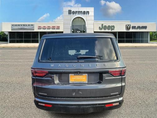 2022 Jeep Wagoneer Series II 4x4