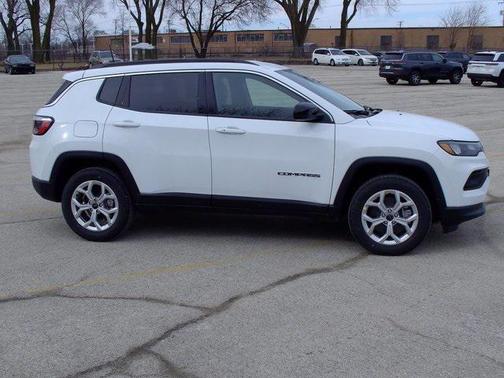 2025 Jeep Compass Latitude
