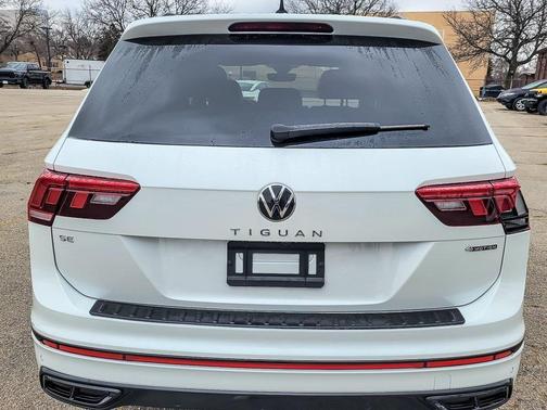 2022 Volkswagen Tiguan 2.0T SE R-Line Black 4MOTION