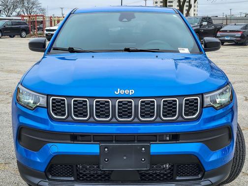 Hydro Blue Pearlcoat 2024 Jeep Compass Sport